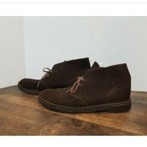 Clarks Desert Chukka Boot Suede Lace Up